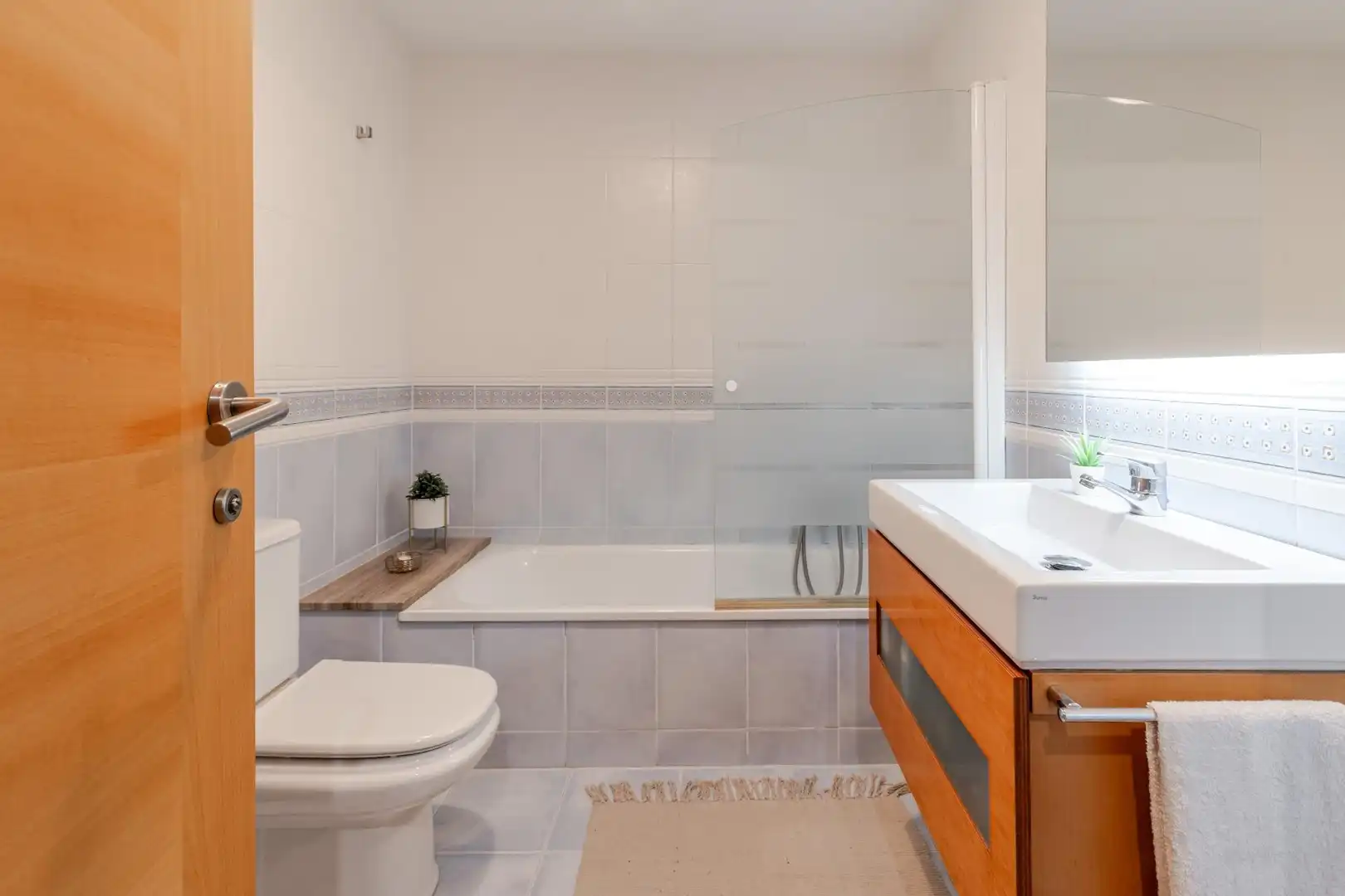 Baño de Piso en venta en Paterna con Aire acondicionado, Calefacción y Balcón