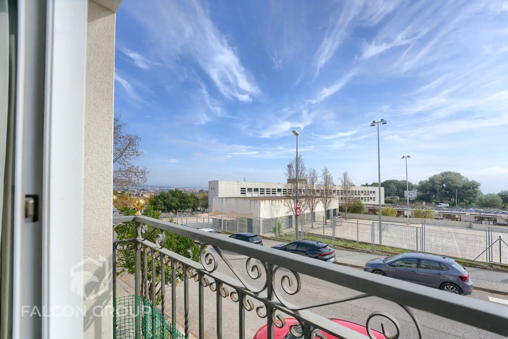 Vista exterior de Casa o xalet en venda en Vilanova i la Geltrú amb Terrassa, Moblat i Balcó