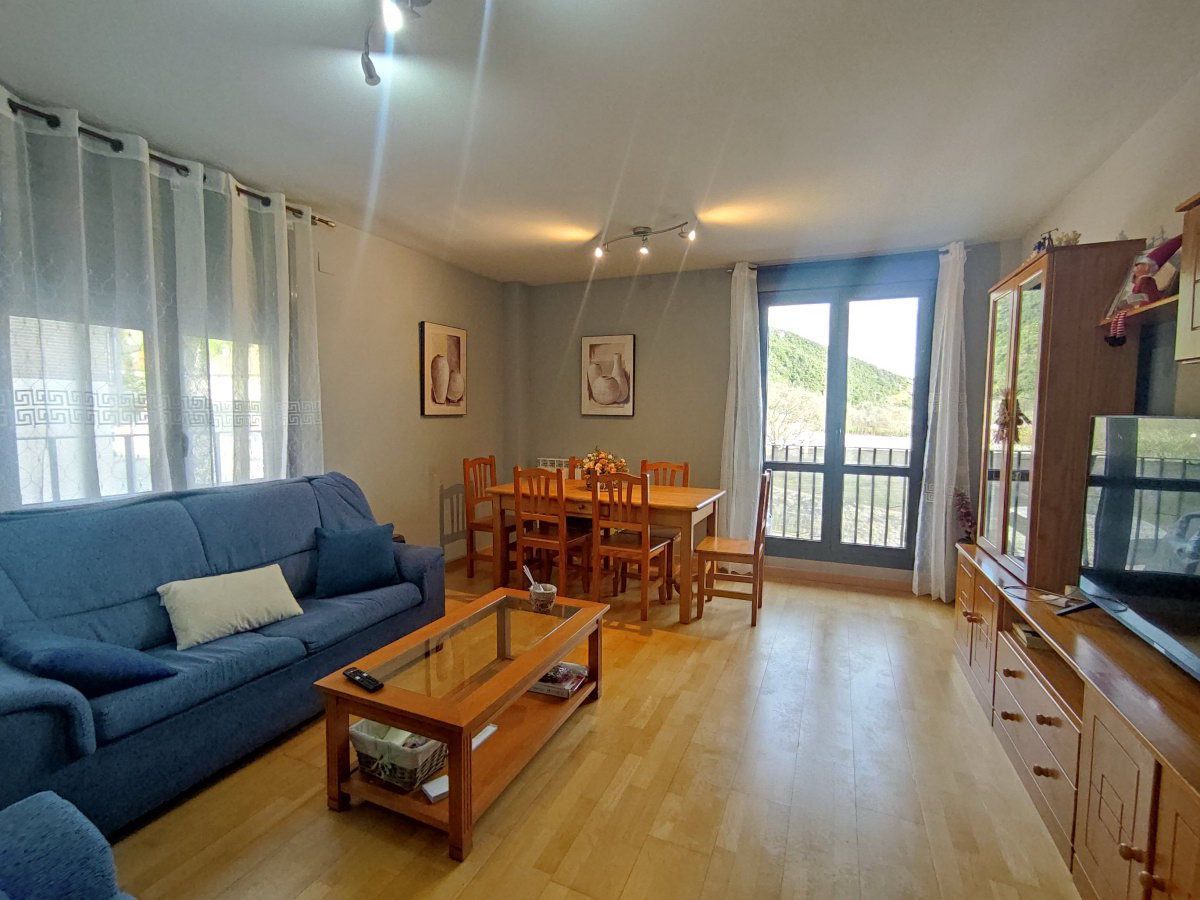 Living room of Flat for sale in Boltaña  with Heating, Parquet flooring and Terrace