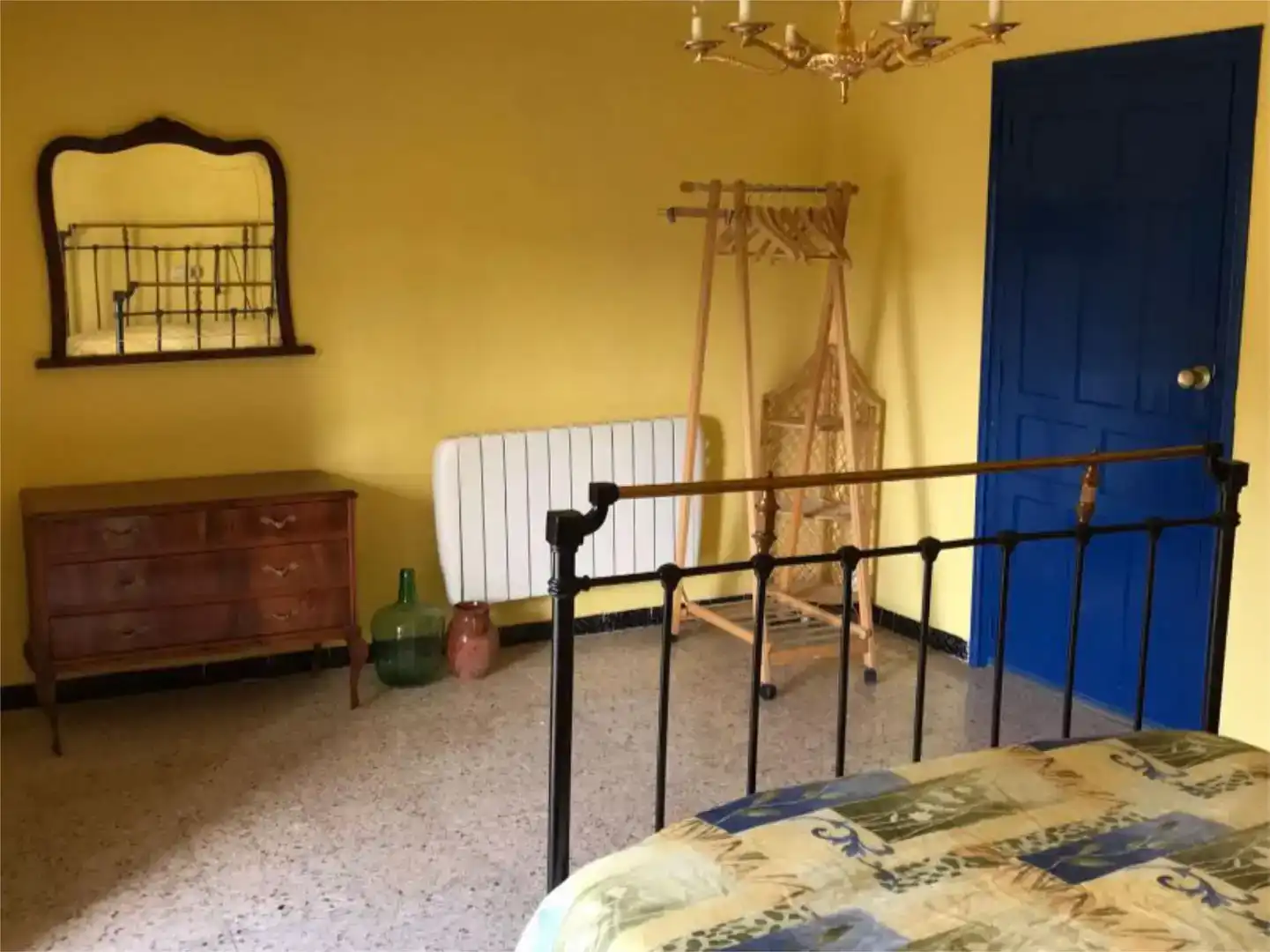 Dormitori de Casa adosada en venda en Fuentepinilla amb Moblat i Balcó