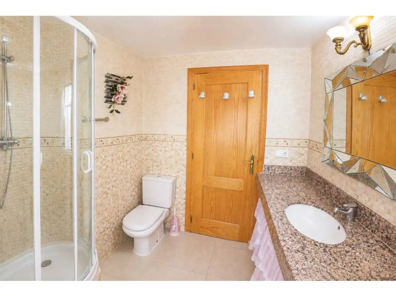 Casa pareada con piscina en venta en Avenida París, imagen 13