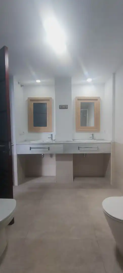 Baño de Piso en venta en Camas con Aire acondicionado, Calefacción y Parquet