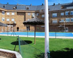 Piscina de Pis de lloguer en Villanueva del Pardillo amb Piscina