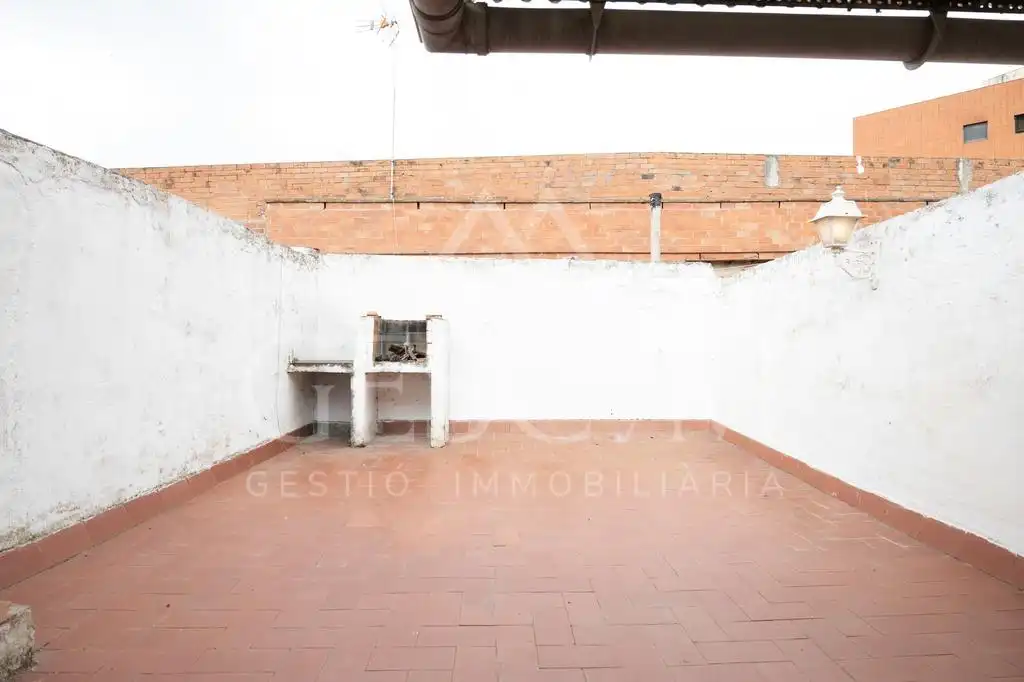 Jardí de Casa adosada en venda en Sabadell amb Calefacció i Terrassa