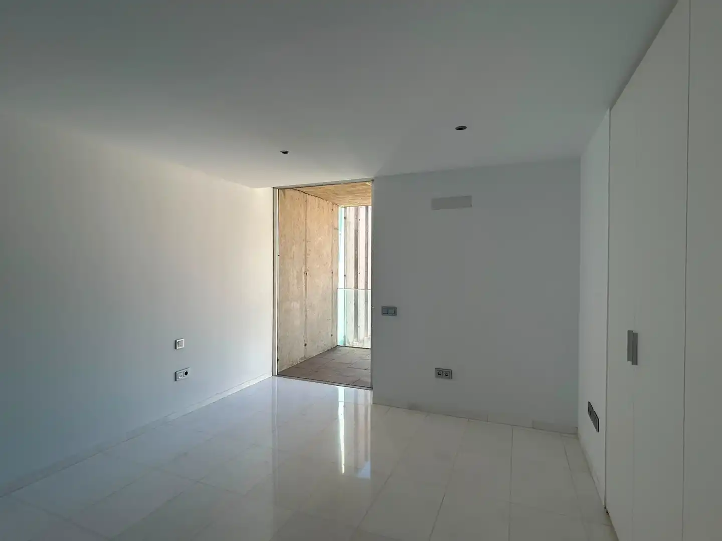 Wohnung zum Verkauf in Santa Cruz de Tenerife mit Privatgarten, Terrasse und Abstellraum