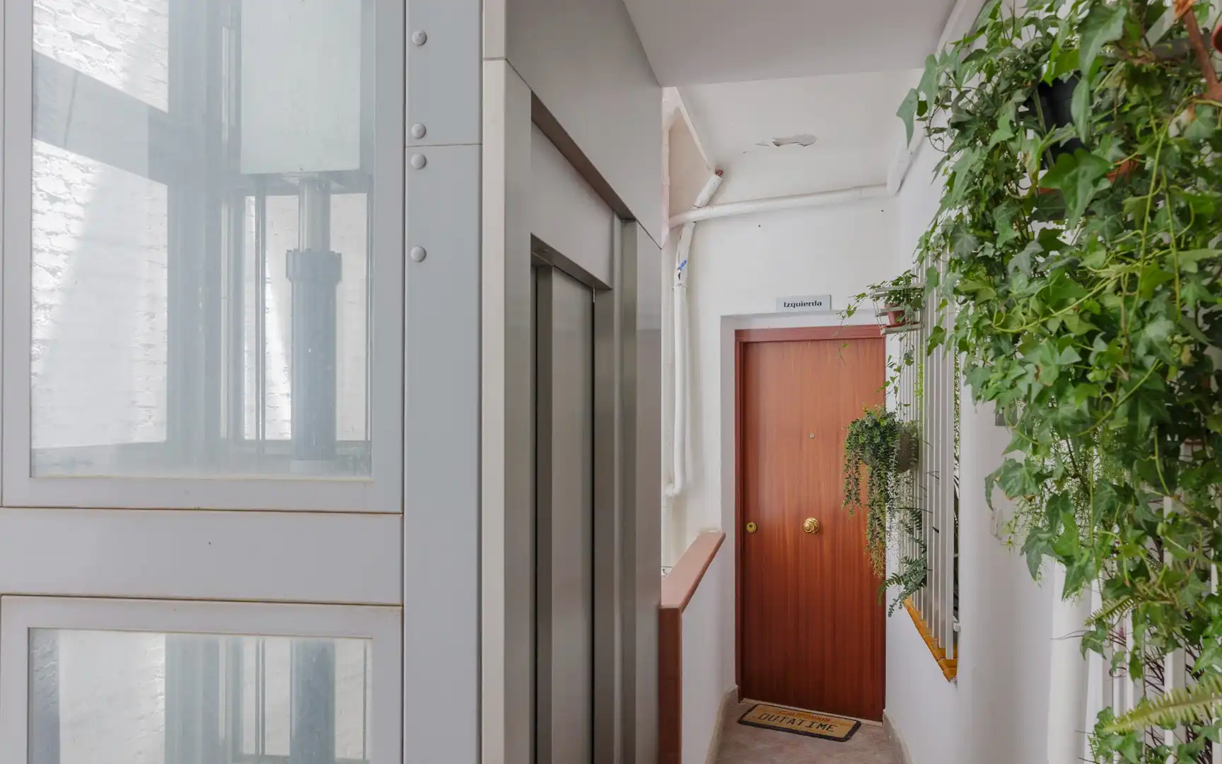 Flat for rent in Madrid  with Heating and Furnished