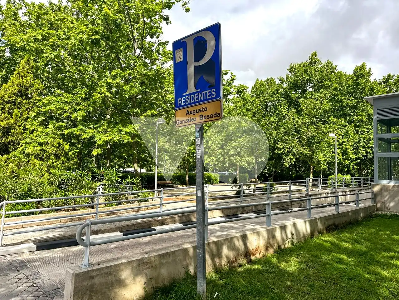 Parking de Local en venta en Madrid con Aire acondicionado