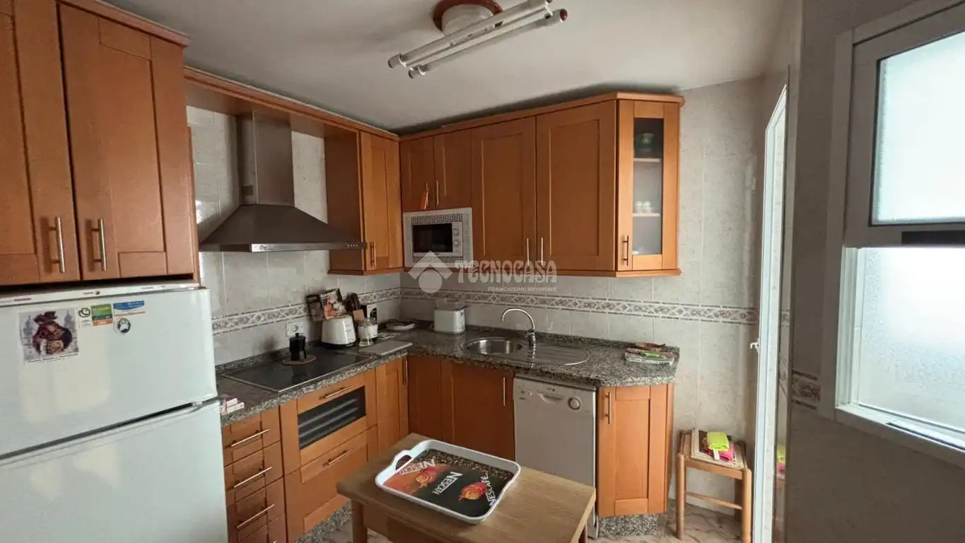 Cocina de Piso en venta en Jaén con Balcón