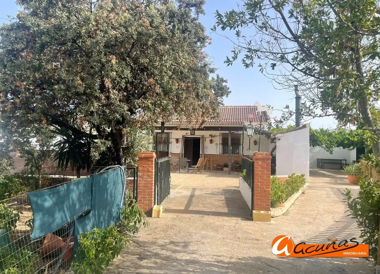 Vista exterior de Casa o xalet en venda en Antequera amb Terrassa, Traster i Piscina