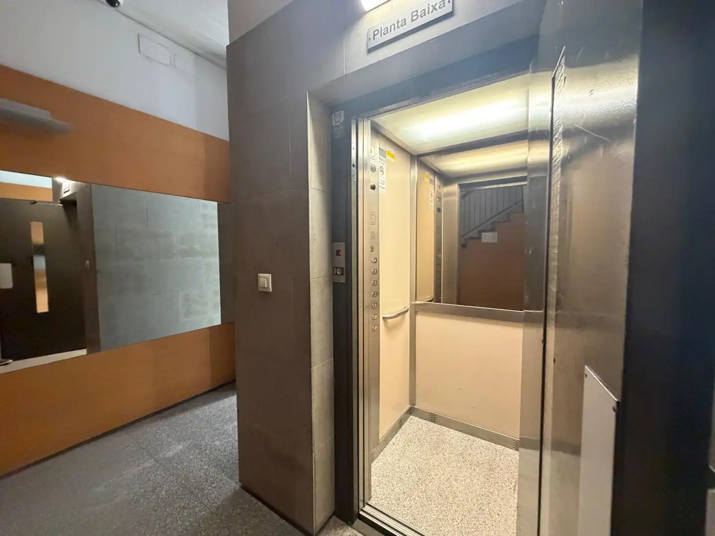 Flat with terrace for sale in Calle Emili Grahit, imagen 47