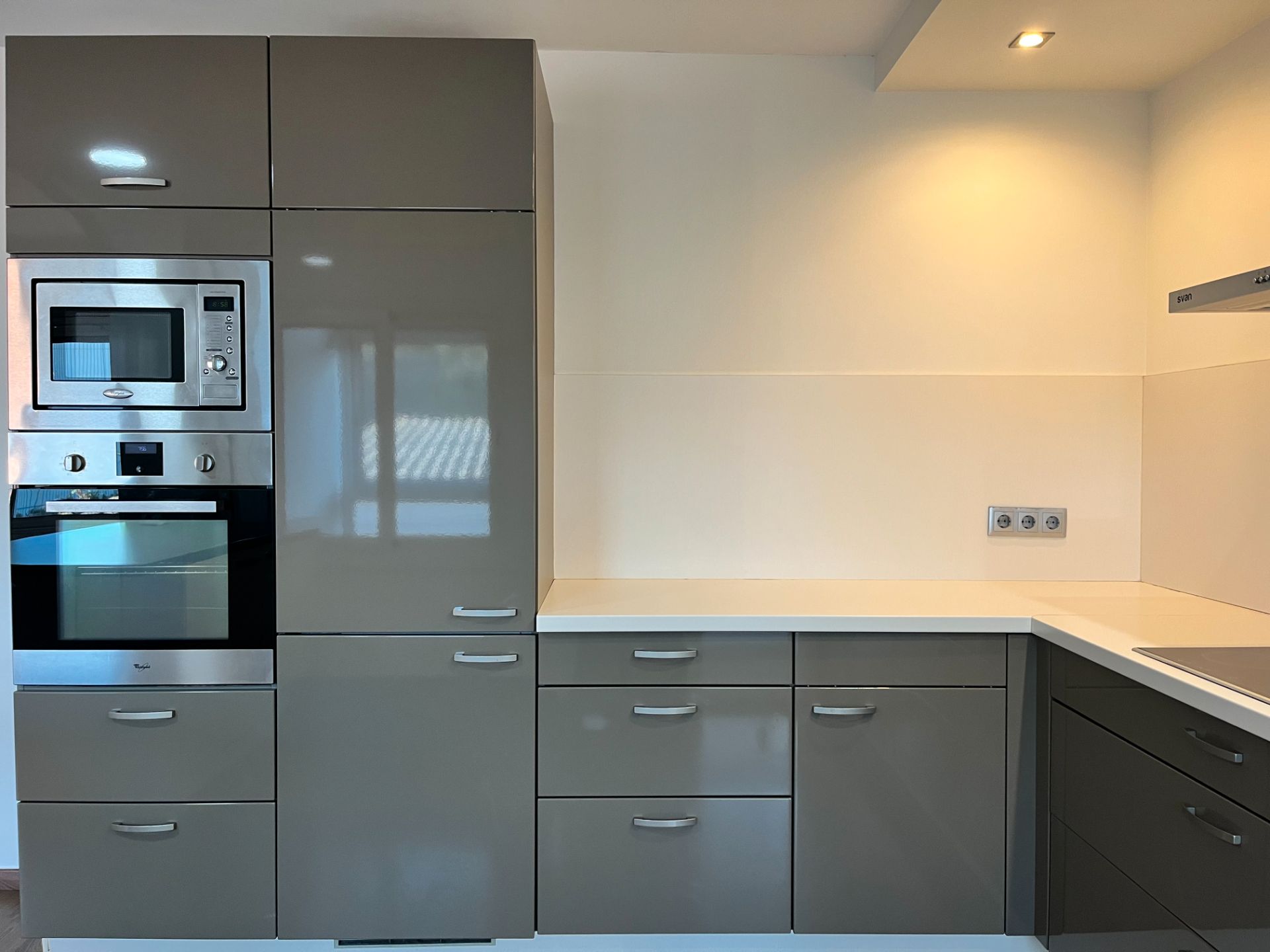 Flat to rent in Rotonda de Taialà, Domeny