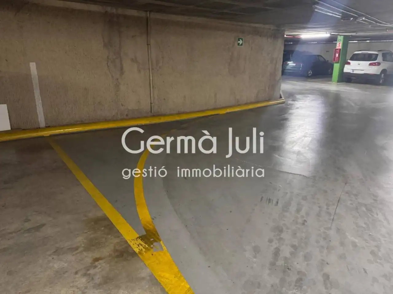 Parking of Garage for rent in Badalona