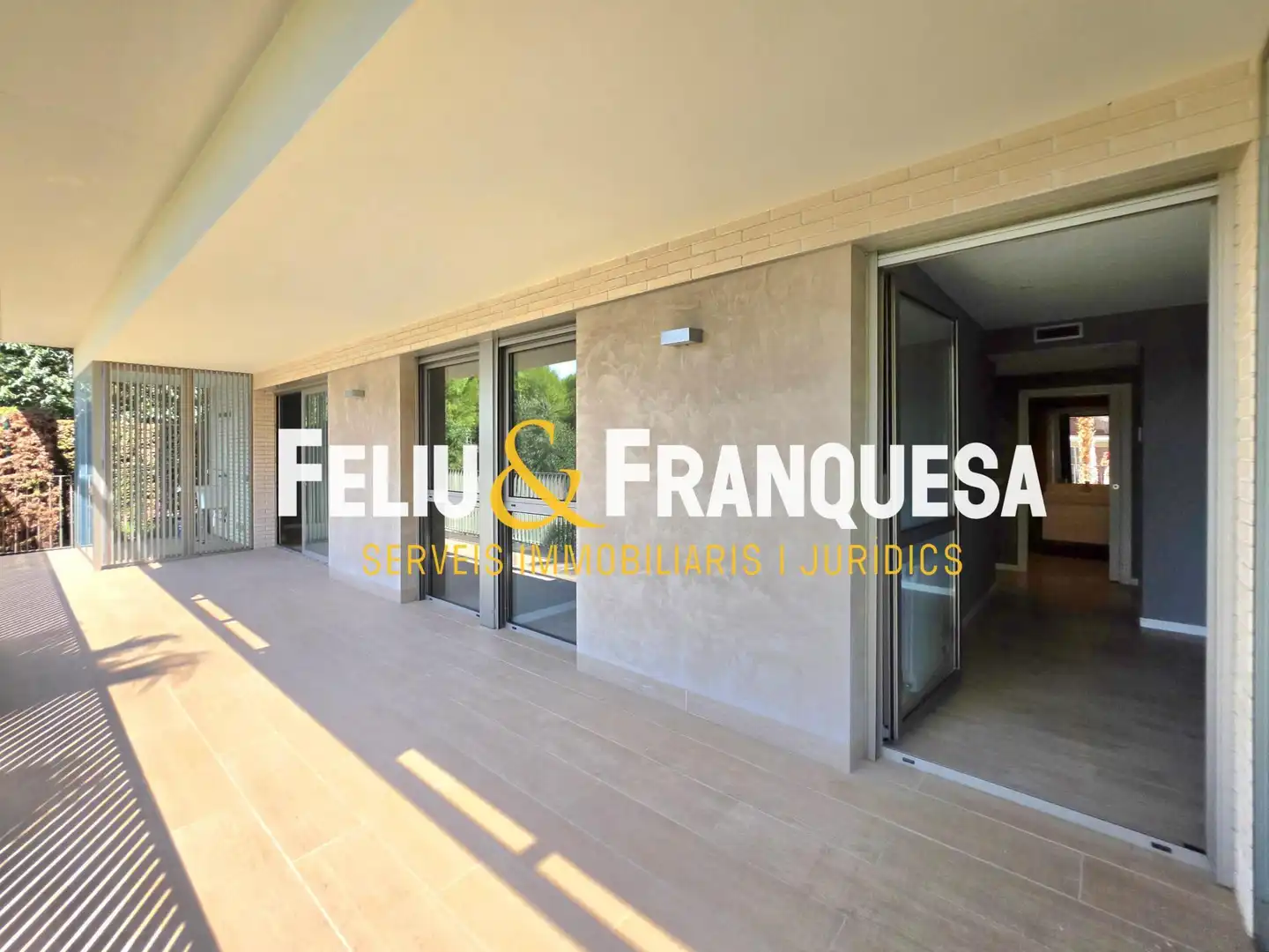 Terraza de Piso en venta en Sant Cugat del Vallès con Calefacción, Jardín privado y Terraza