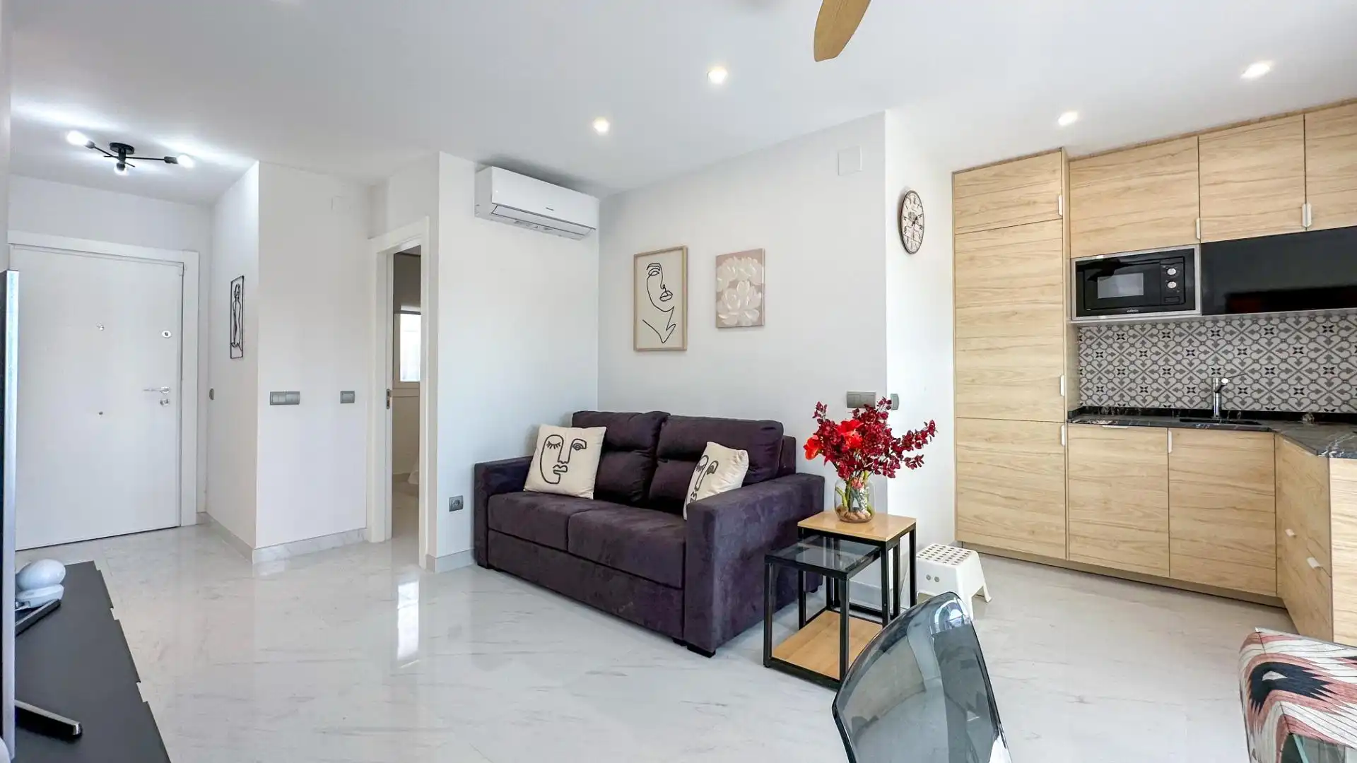 Sala de estar de Piso de alquiler en Málaga con Aire acondicionado, Jardín privado y Terraza
