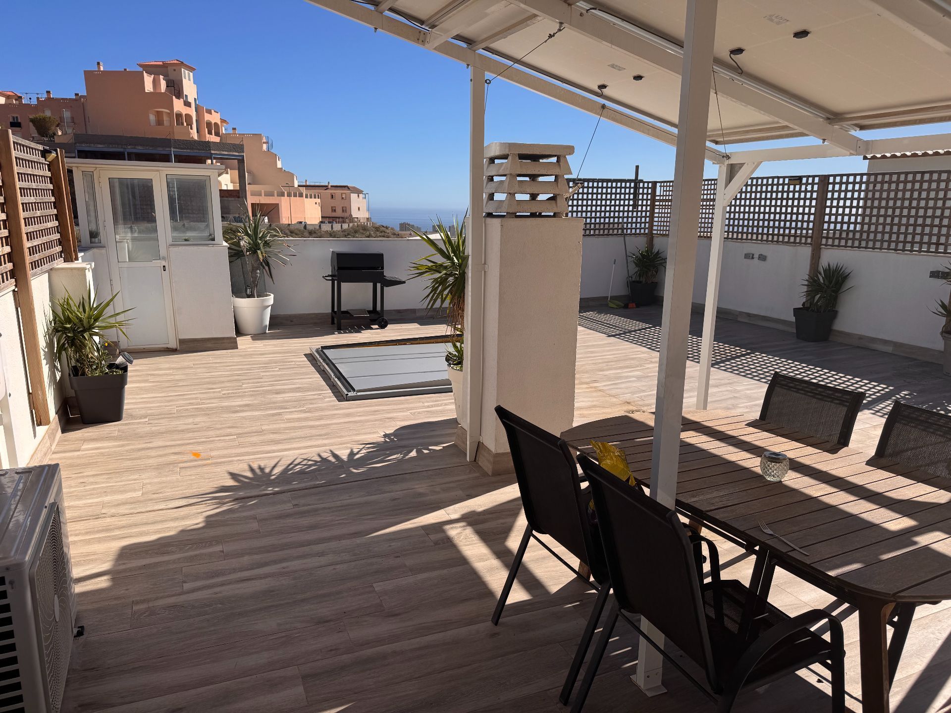 Terrassa de Àtic en venda en Roquetas de Mar amb Aire condicionat, Terrassa i Piscina comunitària