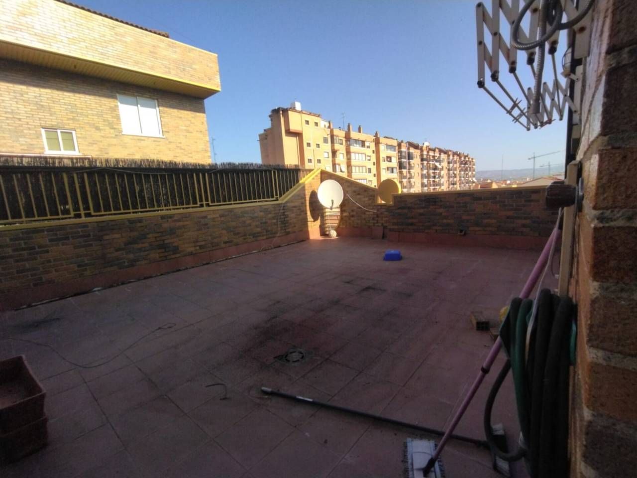 Terrassa de Dúplex en venda en  Logroño amb Calefacció, Parquet i Terrassa