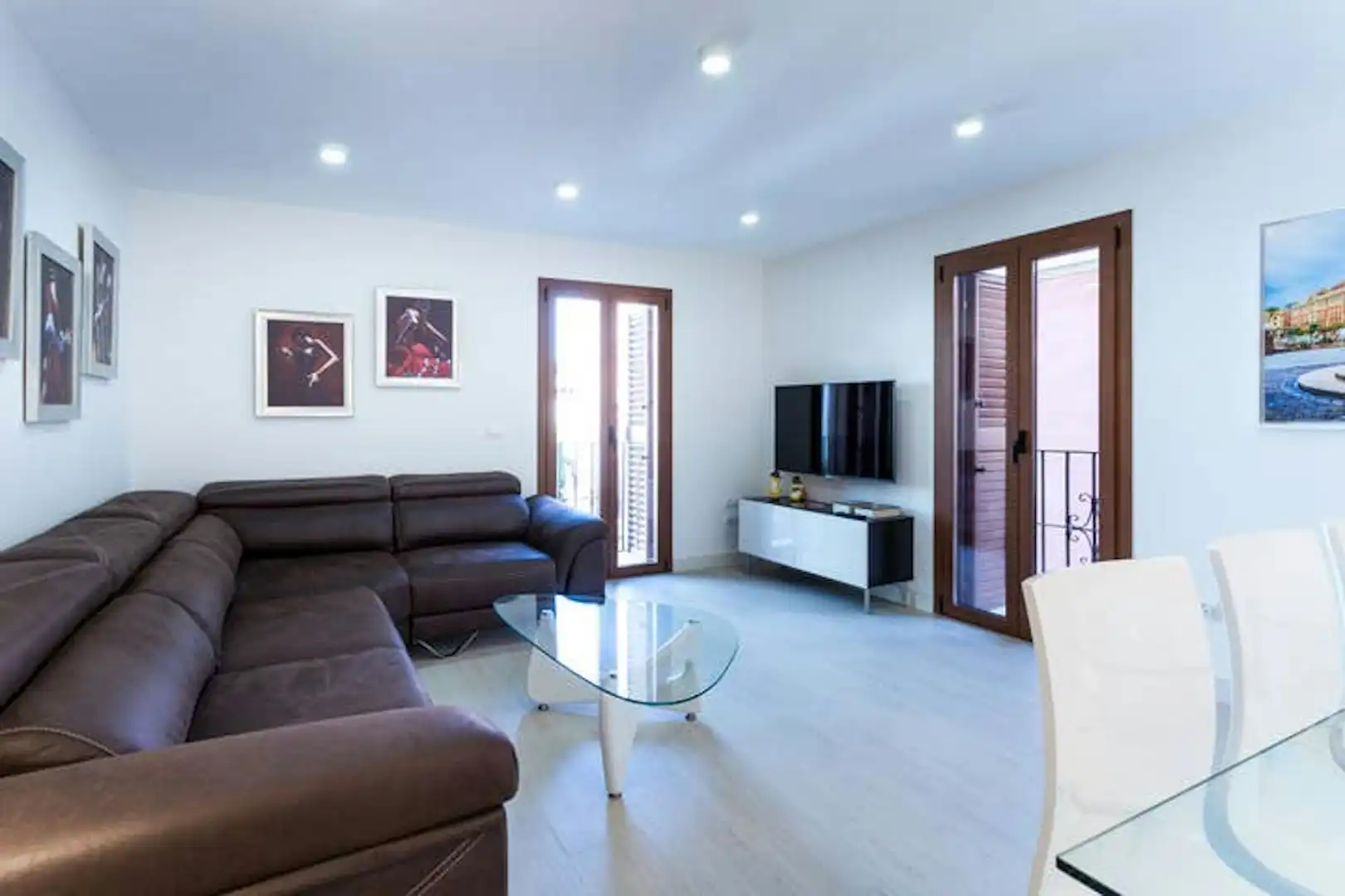 Living room of Flat for rent in Sevilla  with Air Conditioner, Heating and Furnished