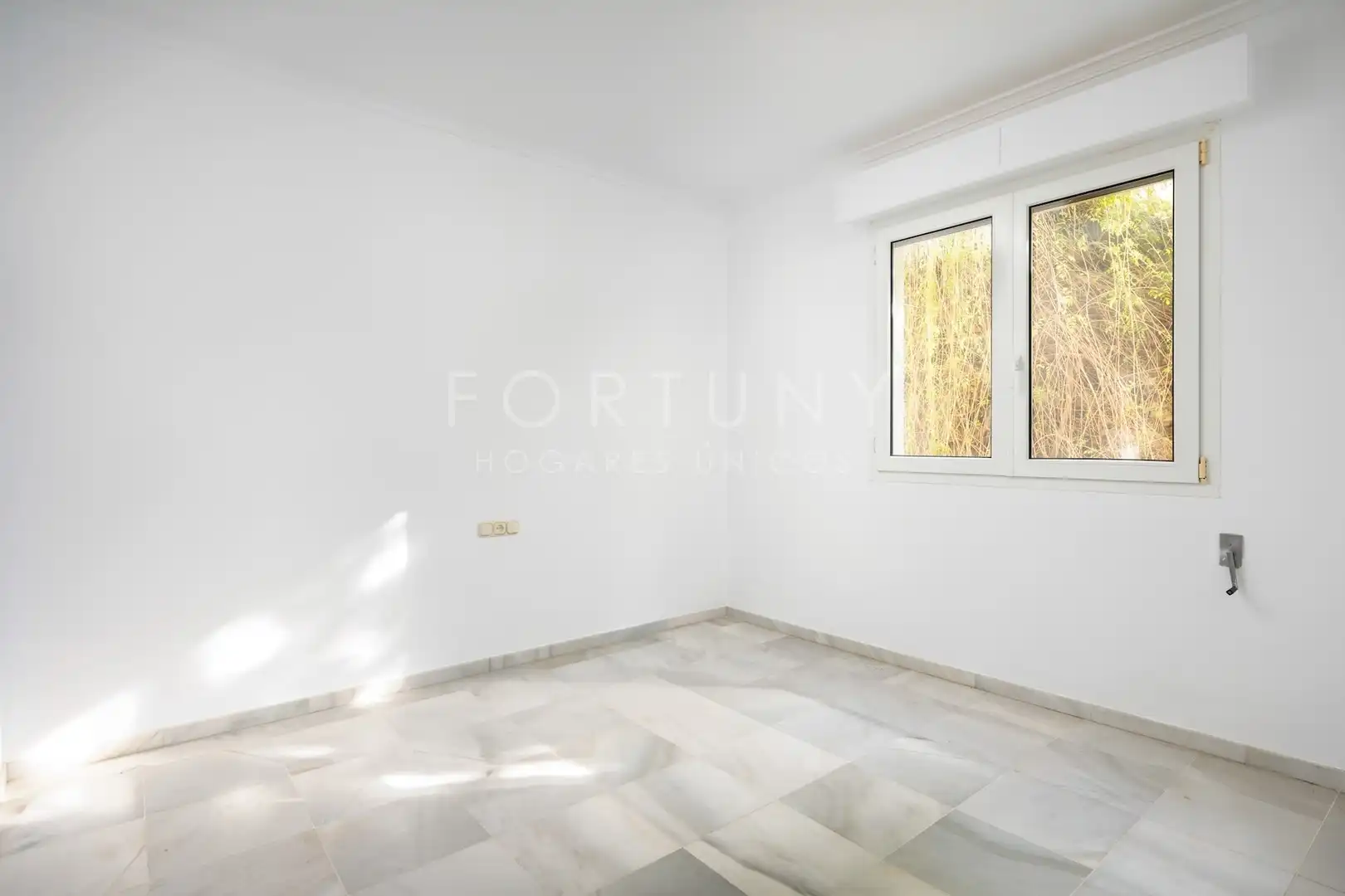 Bedroom of Flat for sale in Málaga  with Air Conditioner, Terrace and Storage room