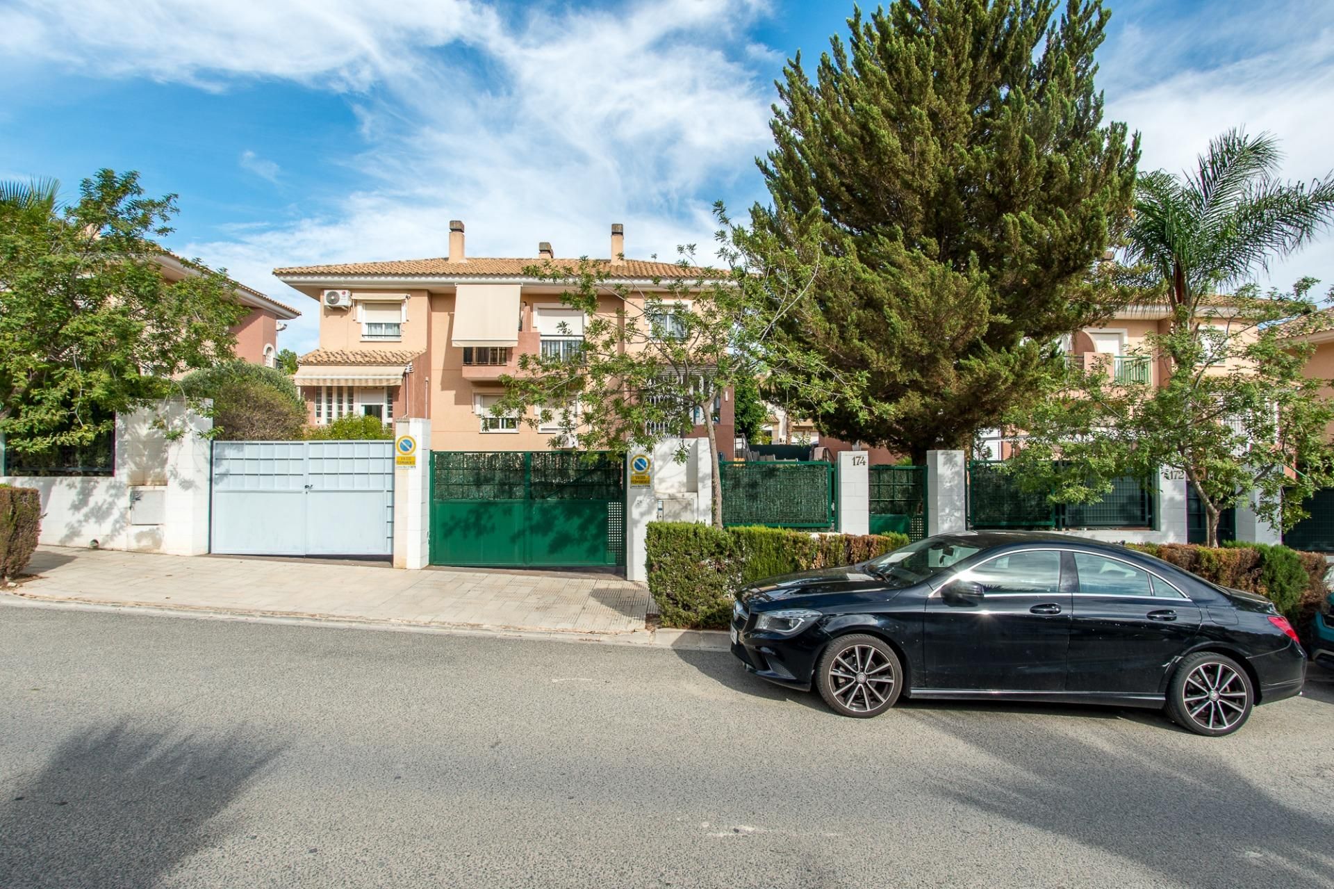 Single-family semi-detached for sale in Altorreal - El Chorrico