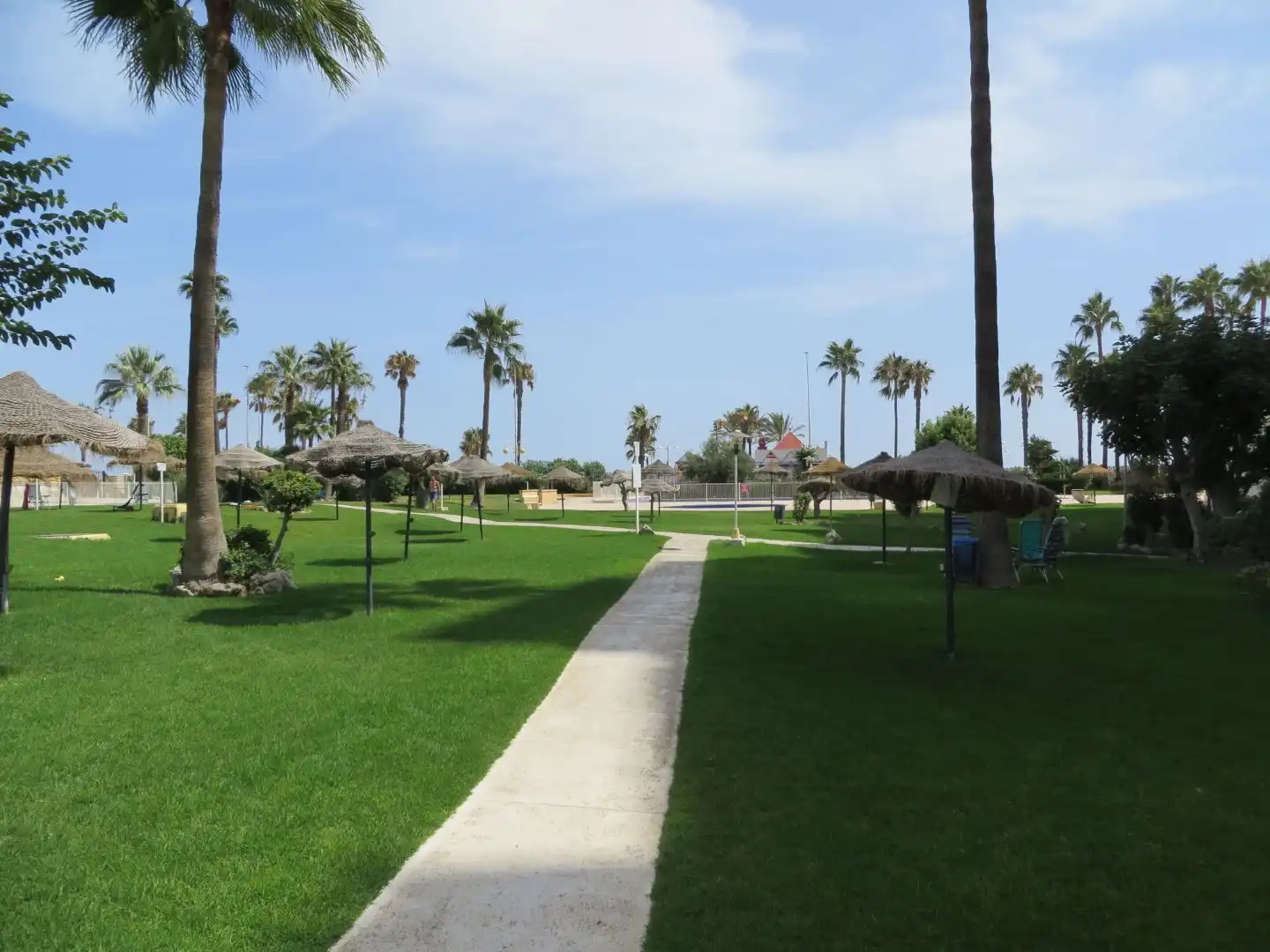 Exterior view of Study for sale in Benalmádena  with Air Conditioner and Terrace