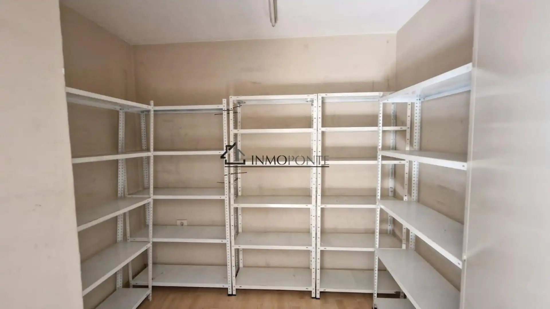 Local en venta en Poio