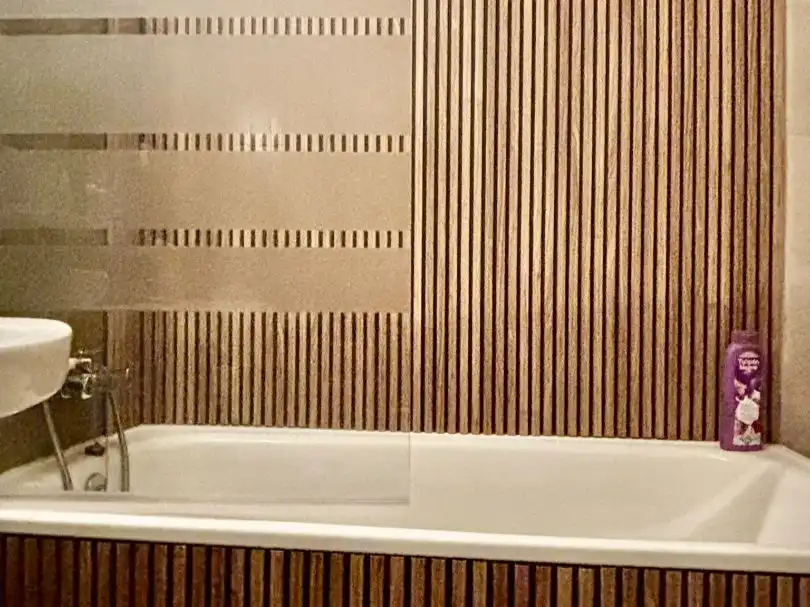 Baño de Piso en venta en A Pobra de Trives  con Calefacción, Parquet y Trastero