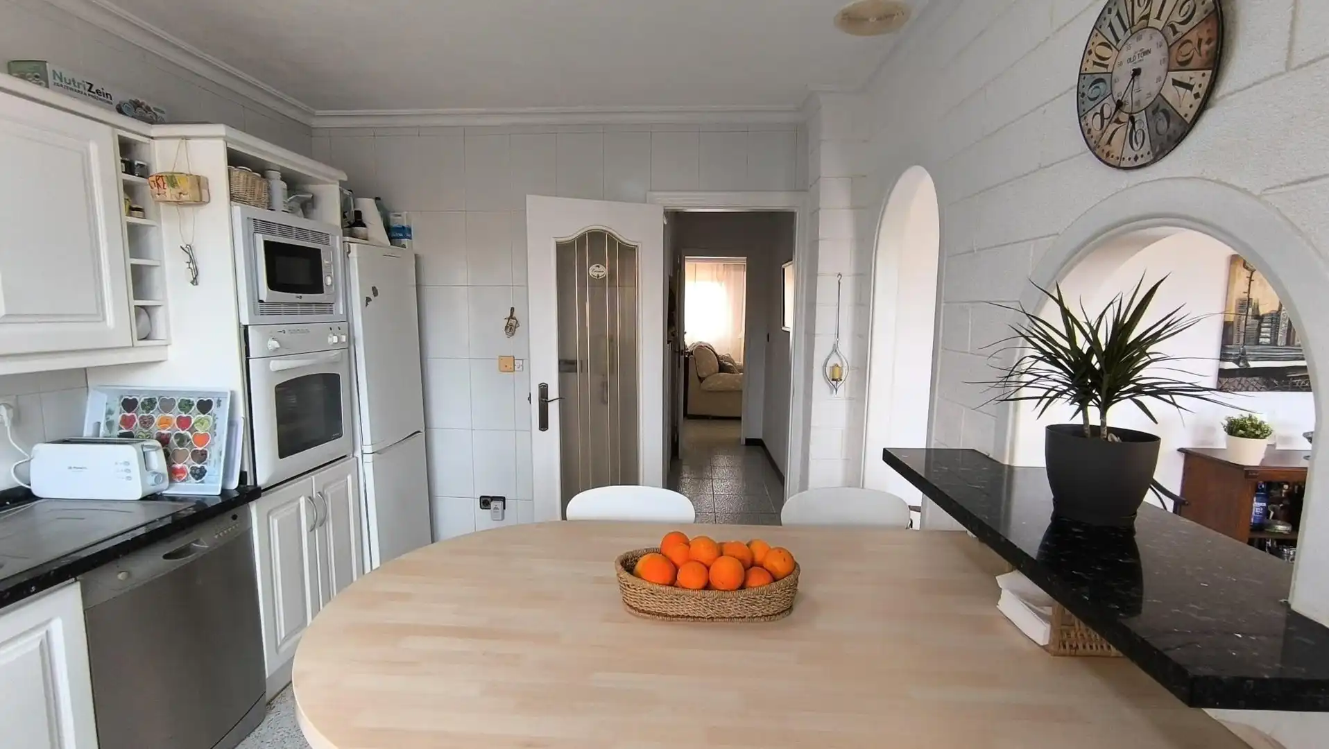 Küche von Einfamilien-Reihenhaus zum Verkauf in La Manga del Mar Menor mit Terrasse