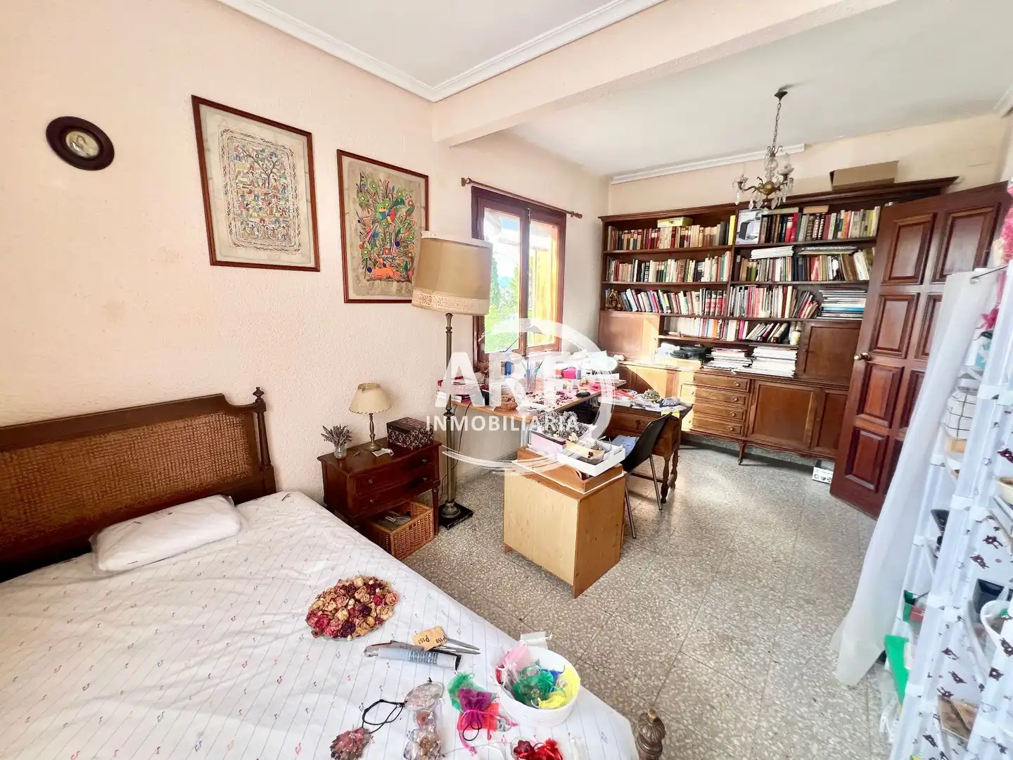Habitación de Casa o chalet en venta en L'Eliana con Aire acondicionado, Calefacción y Jardín privado