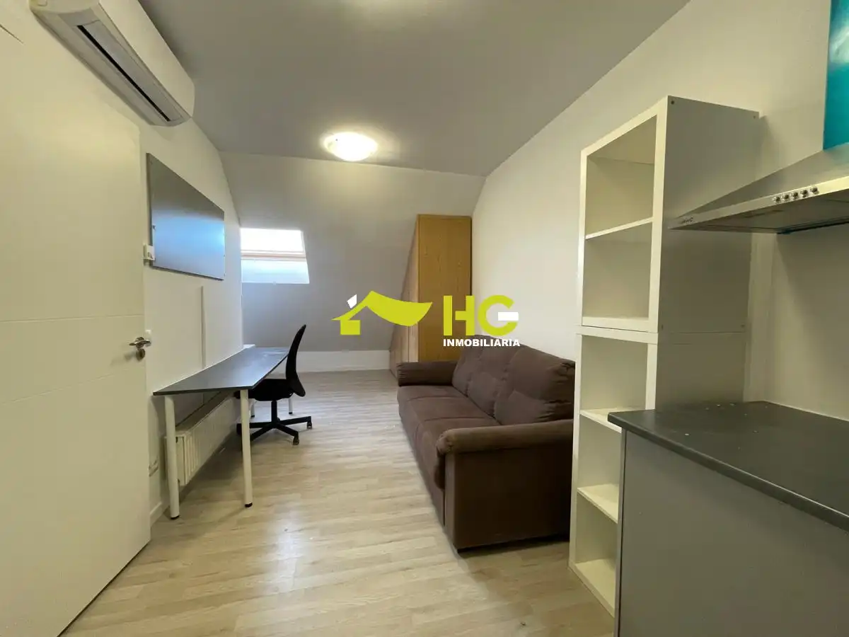Study for rent in Villaviciosa de Odón  with Air Conditioner, Heating and Parquet flooring