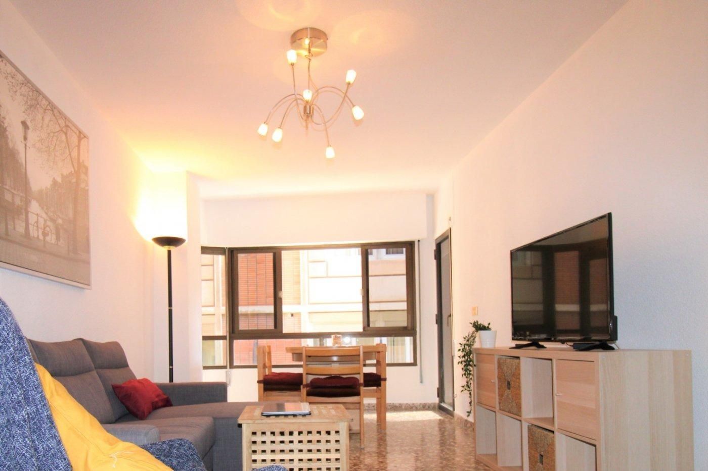 Living room of Flat to share in  Murcia Capital  with Air Conditioner, Heating and Terrace