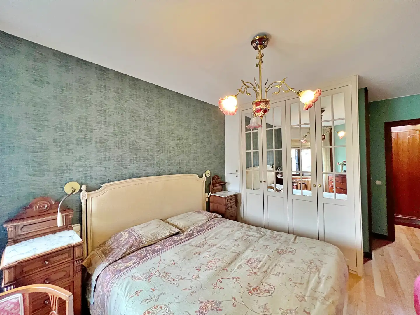 Schlafzimmer von Wohnung zum Verkauf in Lugo mit Heizung, Parkett und Möbliert