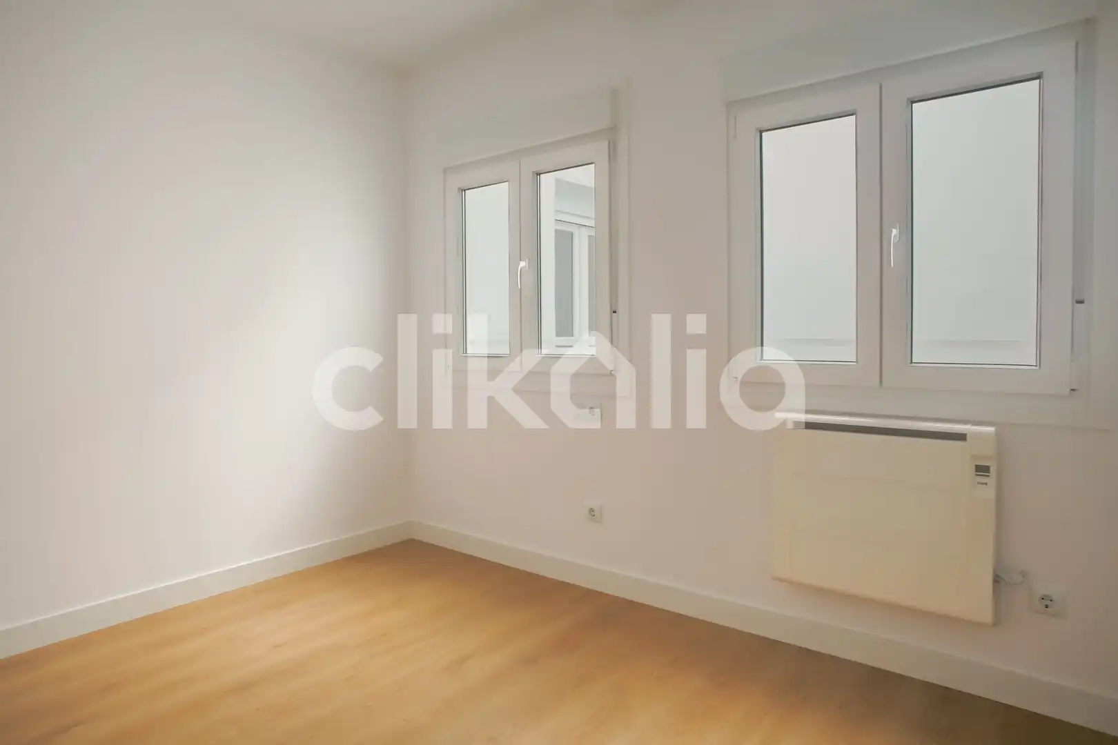 Bedroom of Flat for sale in Madrid  with Air Conditioner, Heating and Terrace