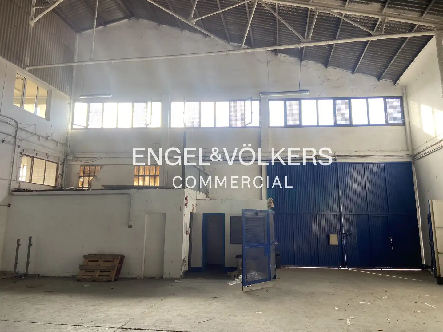 Exterior view of Industrial buildings for rent in L'Hospitalet de Llobregat
