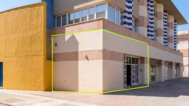 Local comercial en Alquiler en Parque Alcosa