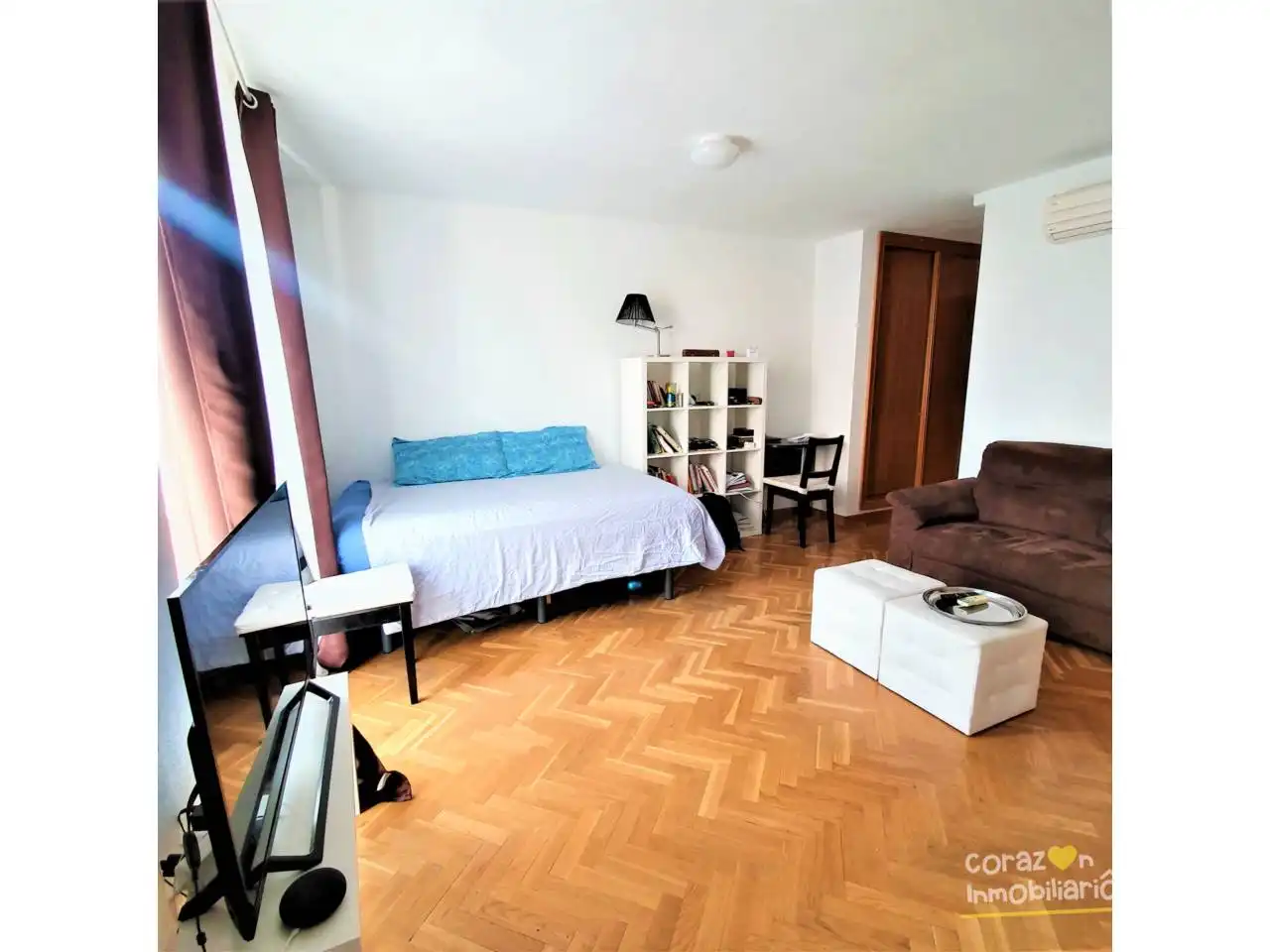 Bedroom of Study for rent in Madrid  with Air Conditioner, Parquet flooring and Storage room