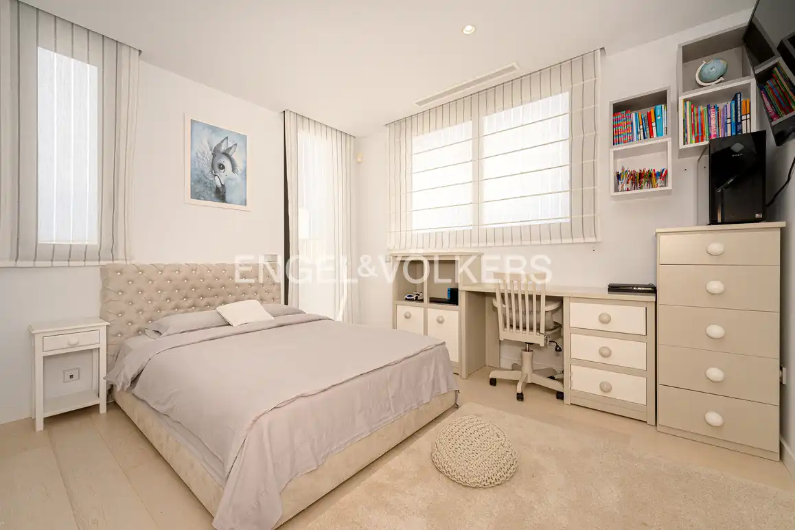 Detached house with pool for sale in Calle Copenhague, imagen 21