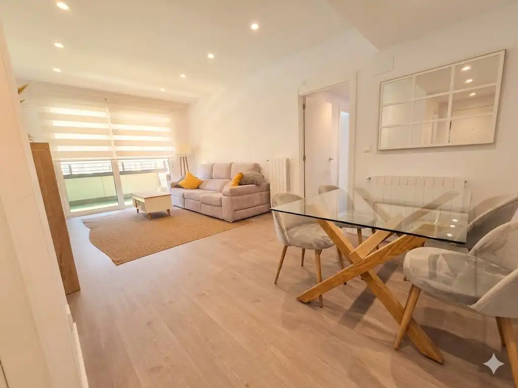 Sala de estar de Piso en venta en Bilbao  con Calefacción, Jardín privado y Parquet