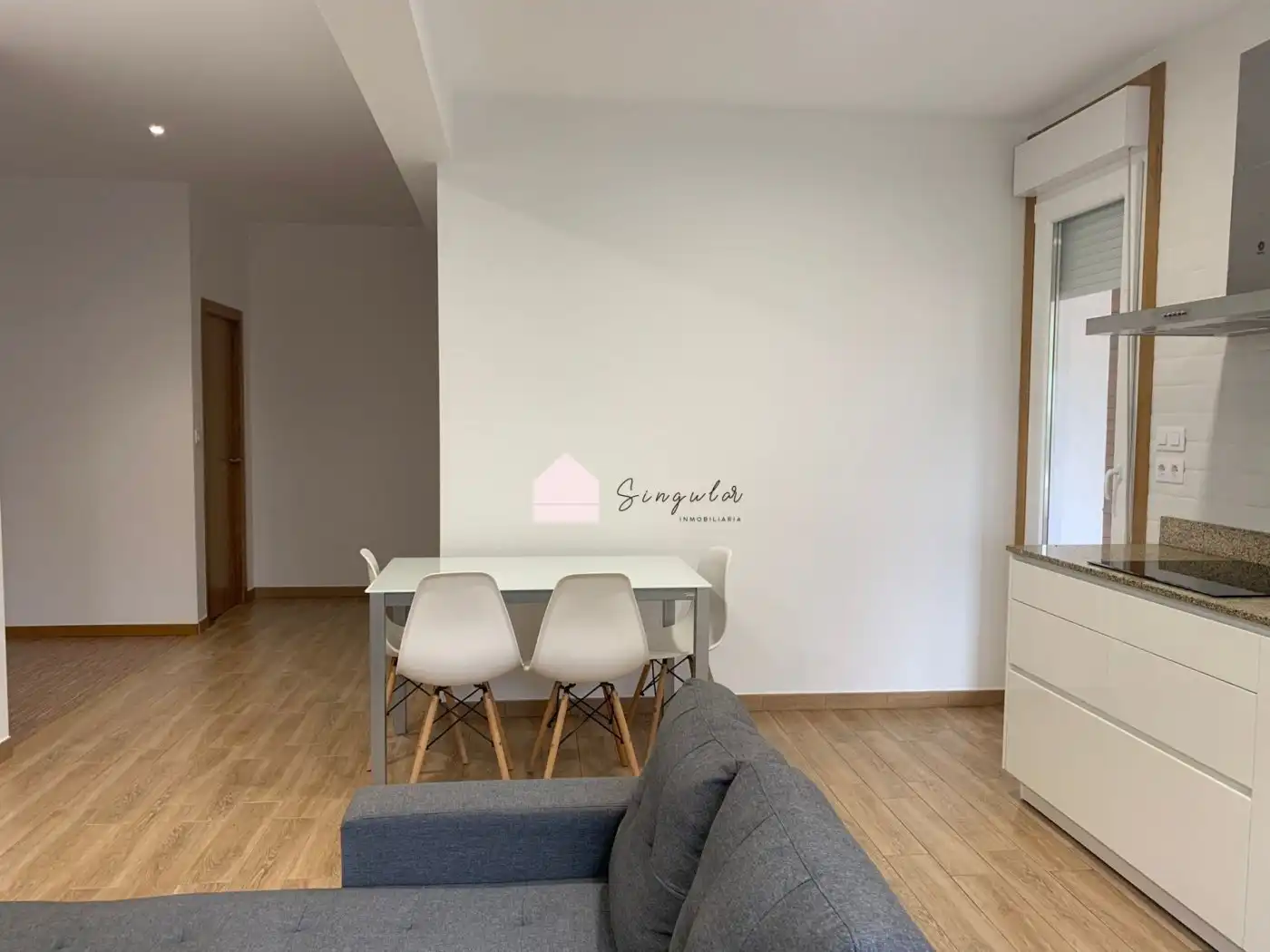 Wohnzimmer von Wohnung zur Miete in Mos mit Heizung, Terrasse und Abstellraum