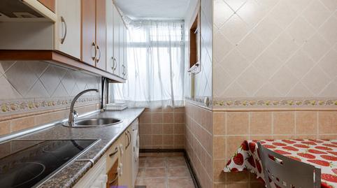 Foto 2 de Piso de alquiler en C. Jaime I el Conquistador, Reyes, Madrid