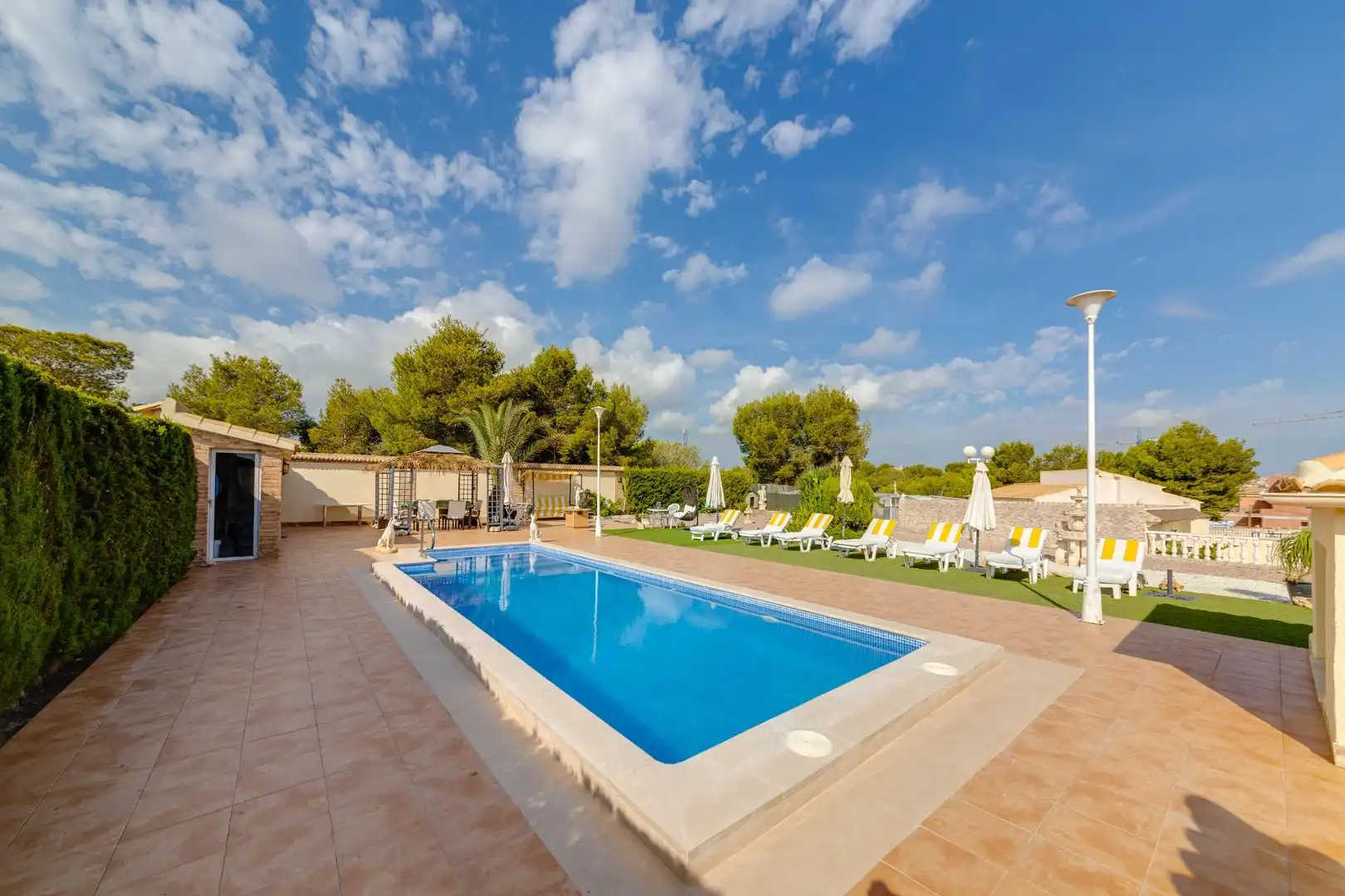 Casa o xalet en venda a Carrer Carrer de la Sierra Morena-las Filipinas, Villamartín - Las Filipinas
