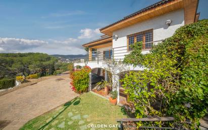 Jardí de Casa o xalet en venda en Cabrils amb Aire condicionat, Calefacció i Jardí privat