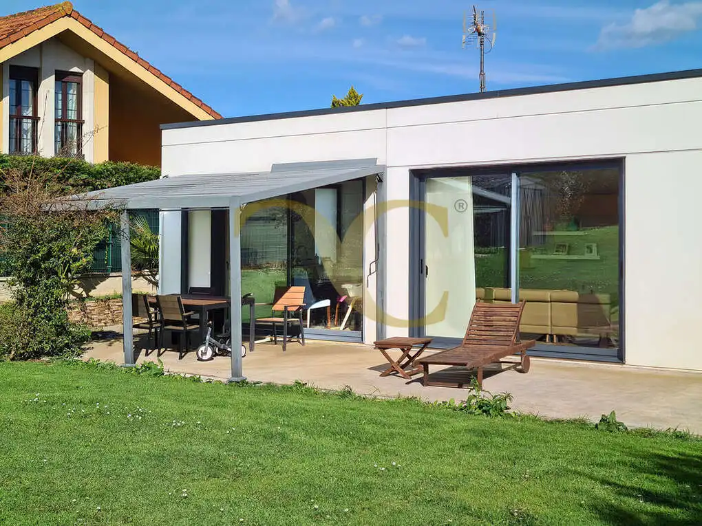 Terrassa de Casa o xalet en venda en Gijón  amb Calefacció, Jardí privat i Terrassa