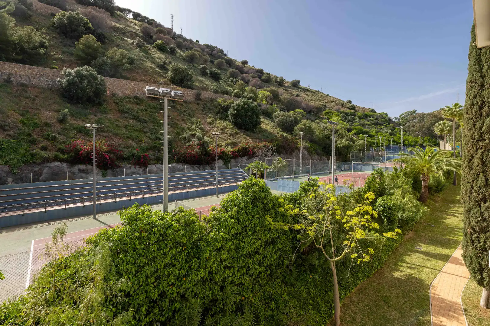 Außenansicht von Wohnung zum Verkauf in Málaga mit Klimaanlage, Privatgarten und Abstellraum