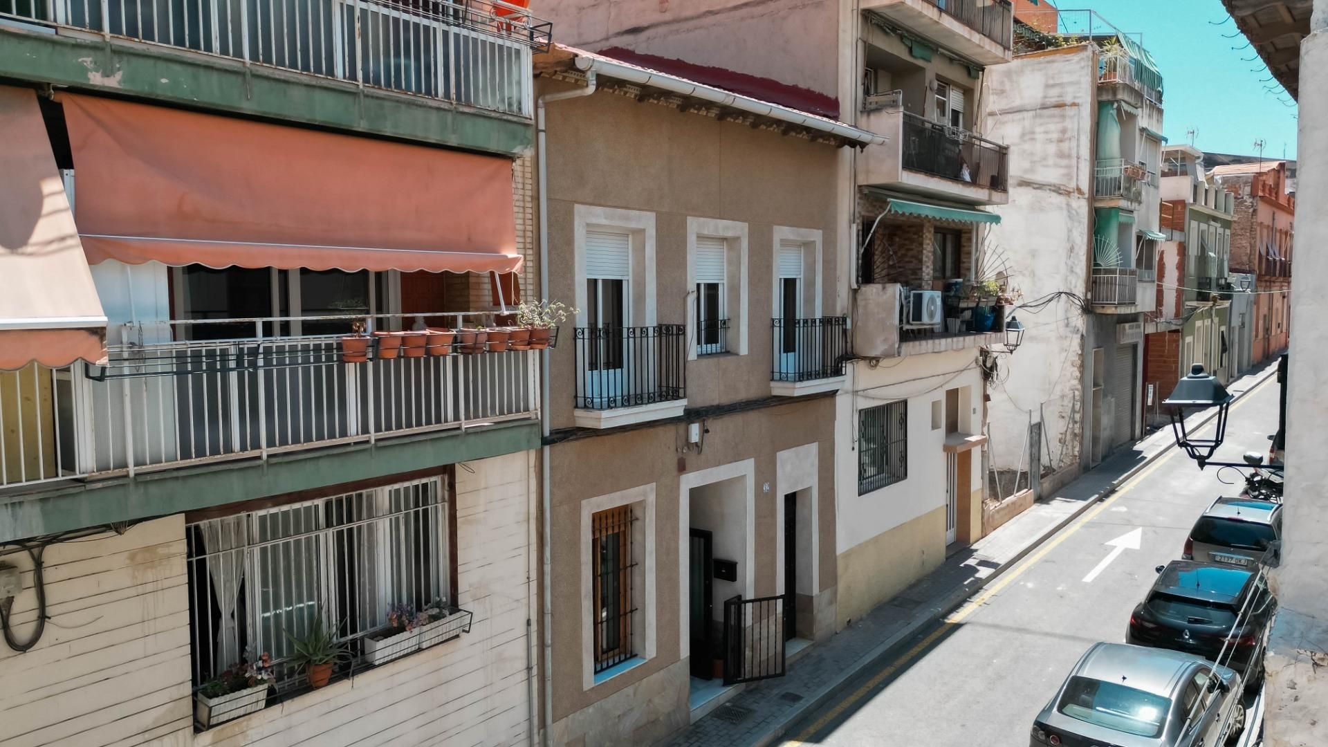 Vista exterior de Casa o xalet en venda en Alicante / Alacant amb Aire condicionat, Calefacció i Traster