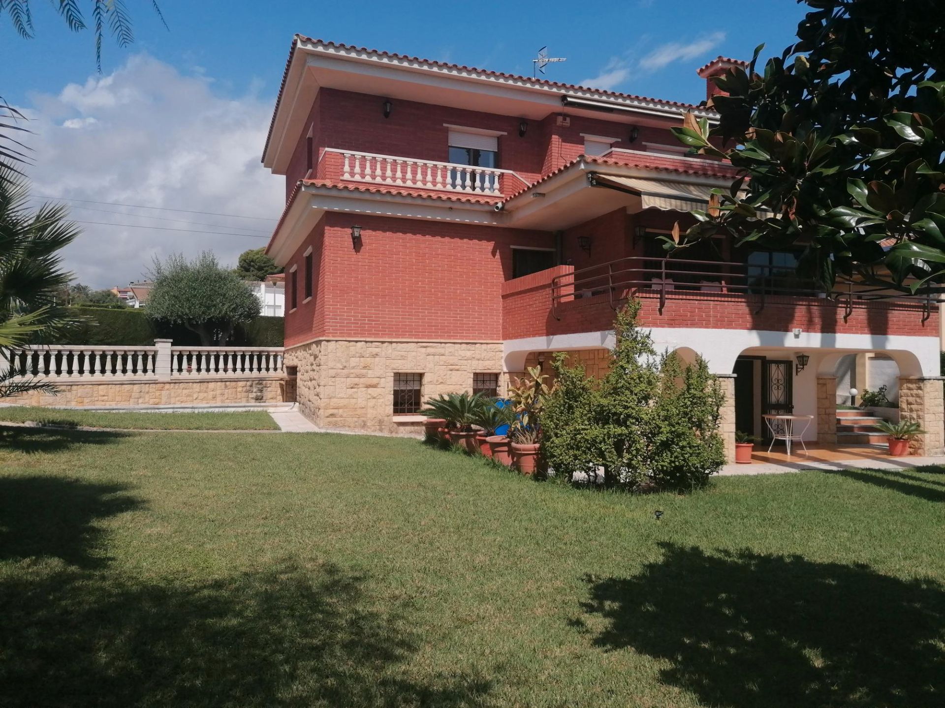 Jardí de Casa o xalet en venda en El Vendrell amb Aire condicionat, Calefacció i Jardí privat