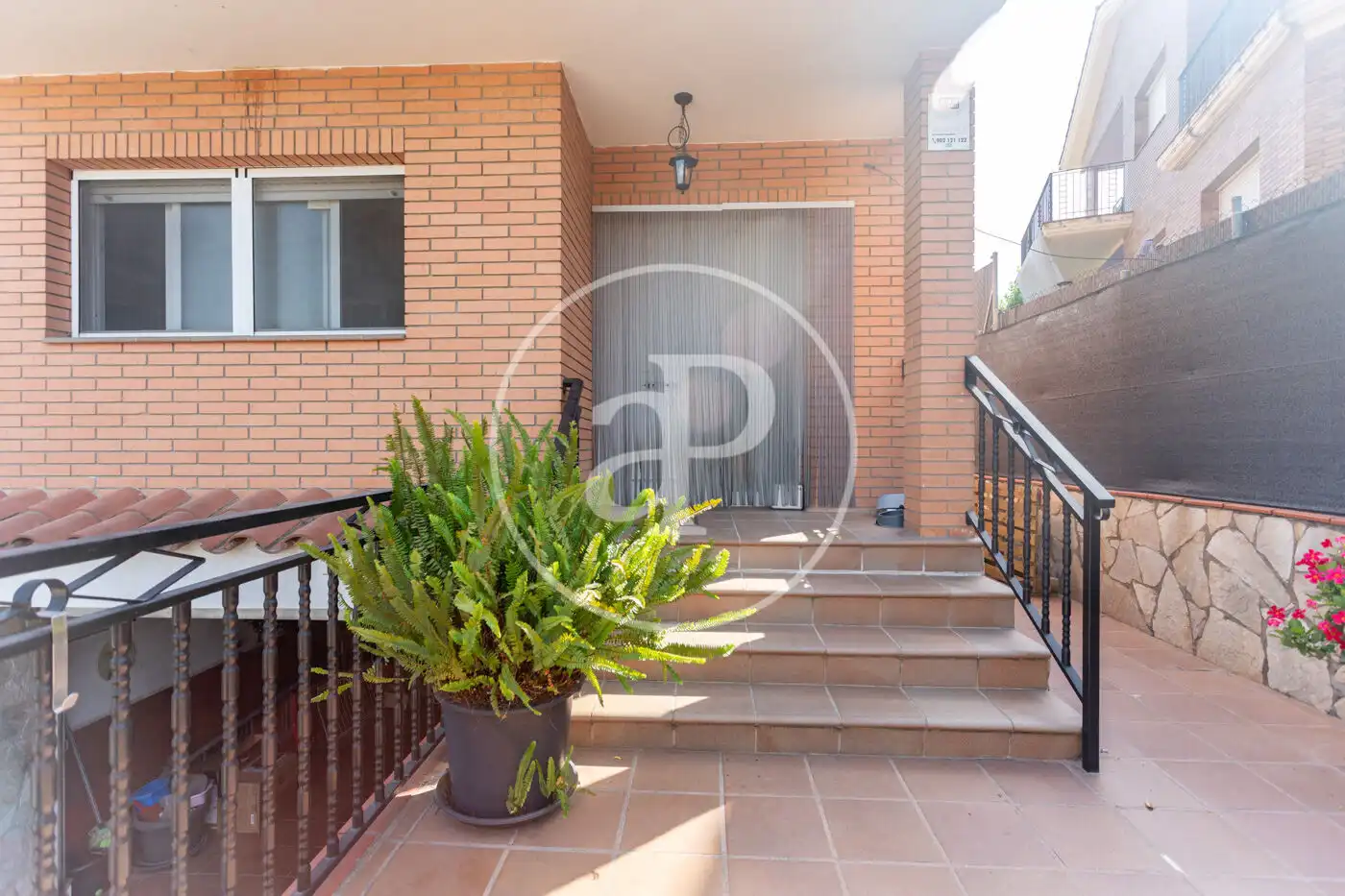 Vista exterior de Casa o chalet en venta en Rubí con Aire acondicionado, Calefacción y Jardín privado