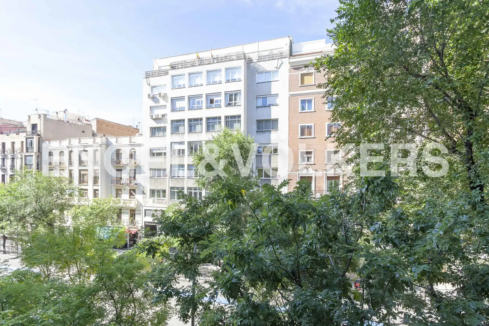 Exterior view of Flat for rent in Madrid  with Air Conditioner, Heating and Storage room