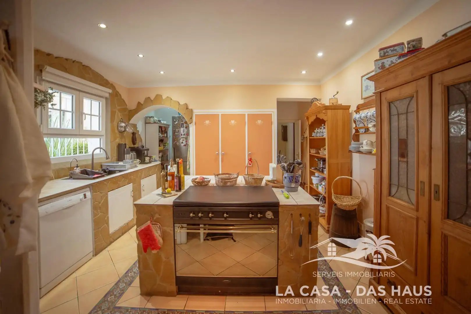 Cocina de Finca rústica en venta en Maçanet de la Selva