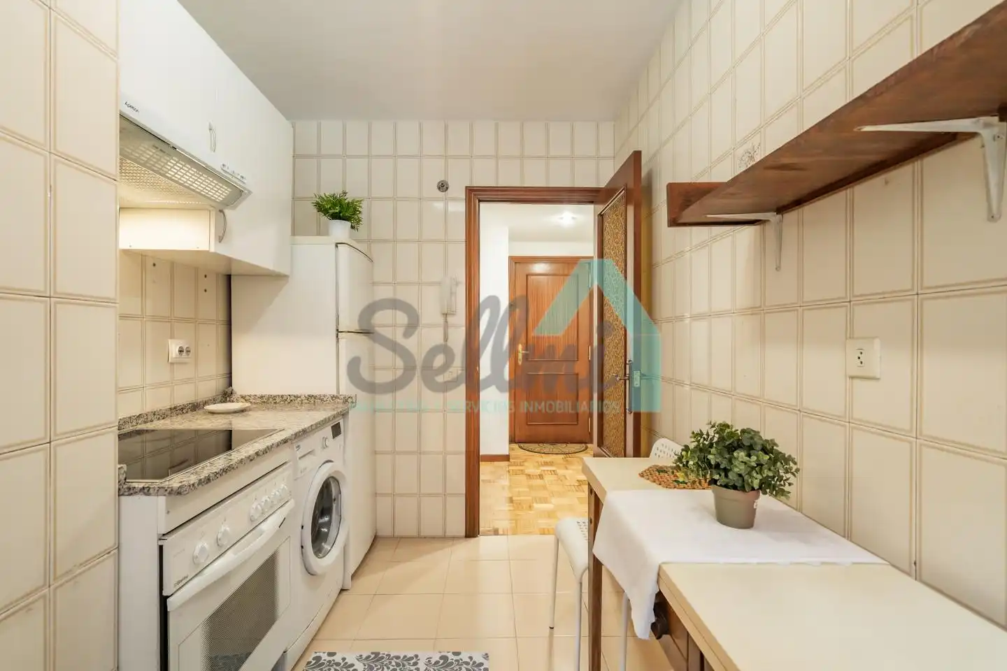 Cocina de Piso de alquiler en Oviedo  con Calefacción, Parquet y Terraza