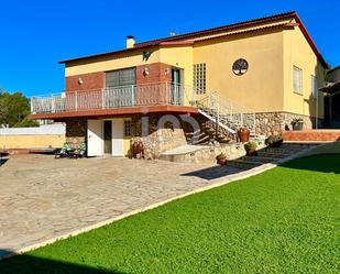 Exterior view of House or chalet for sale in Santa Eulàlia de Ronçana  with Heating, Terrace and Swimming Pool